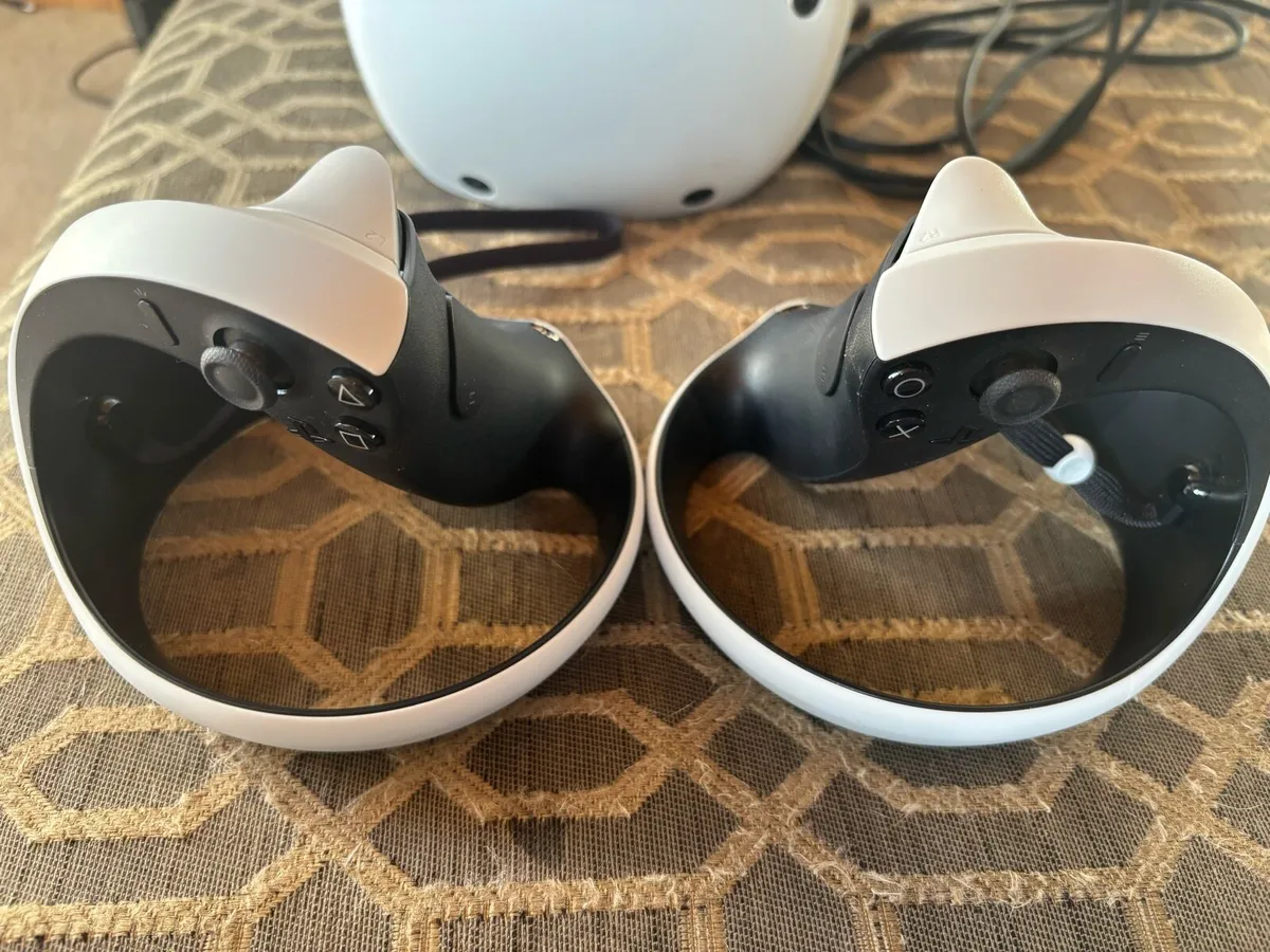 PS VR2 Headset - Image 3