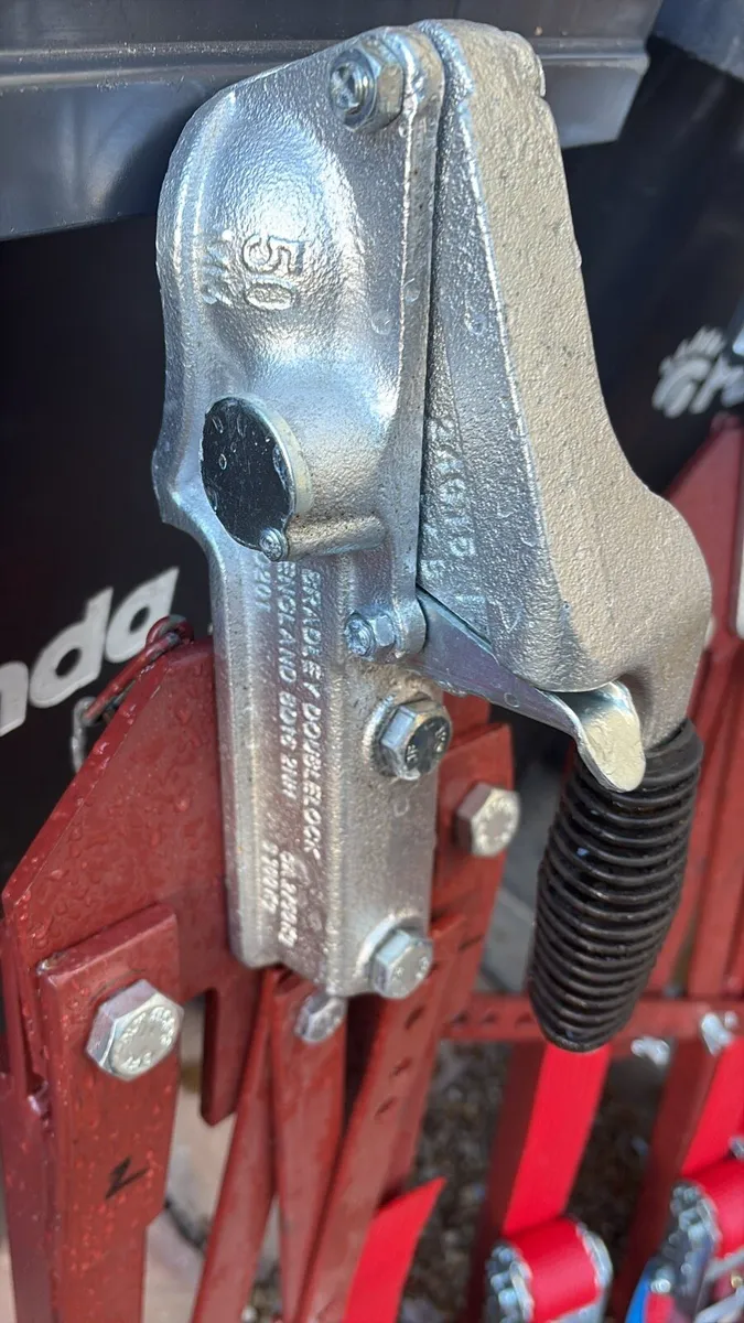 Towing a frame dolly car transporter recovery - Image 3