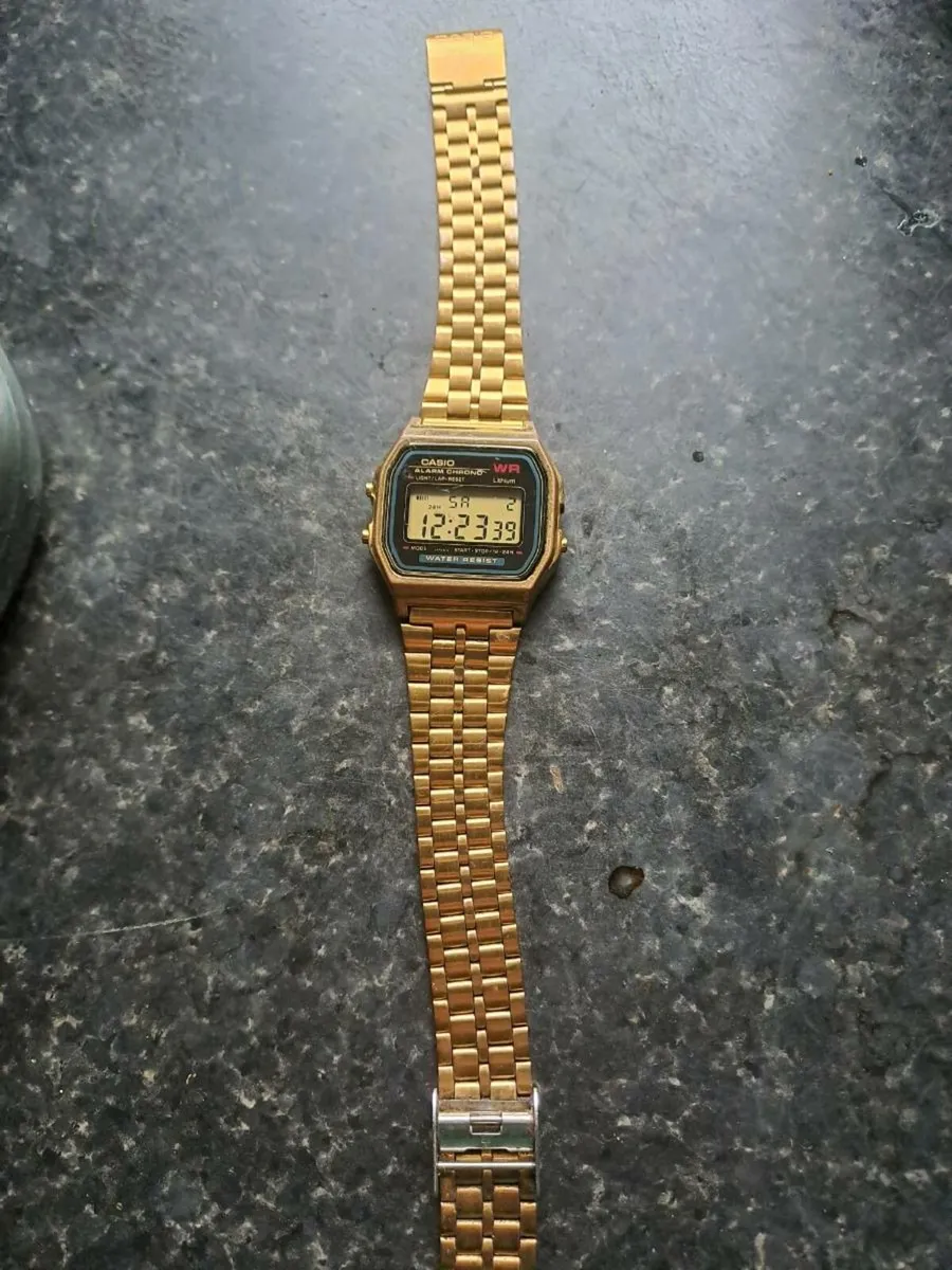 CASIO VINTAGE WATCH - Image 1