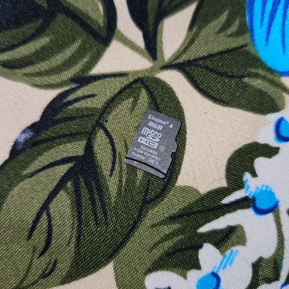 Samsung Galaxy A10s and A41 with cover and charger - Image 4