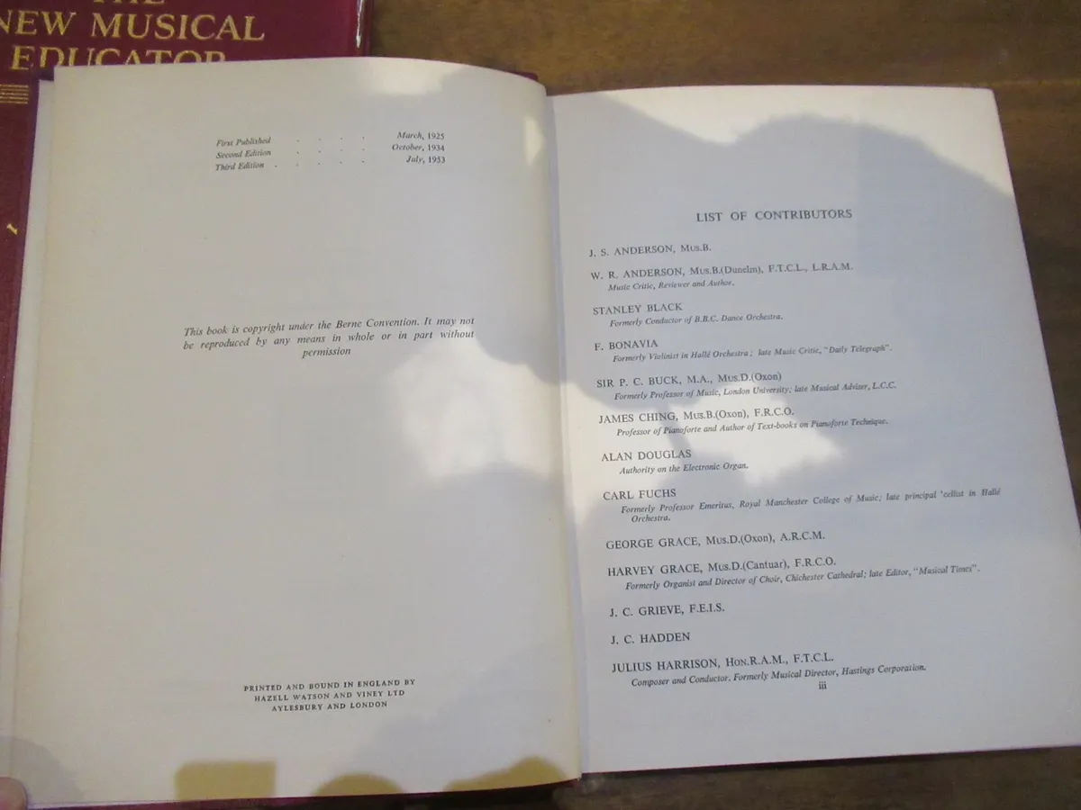 antique vintage books  music pub   fiddle cottage - Image 4