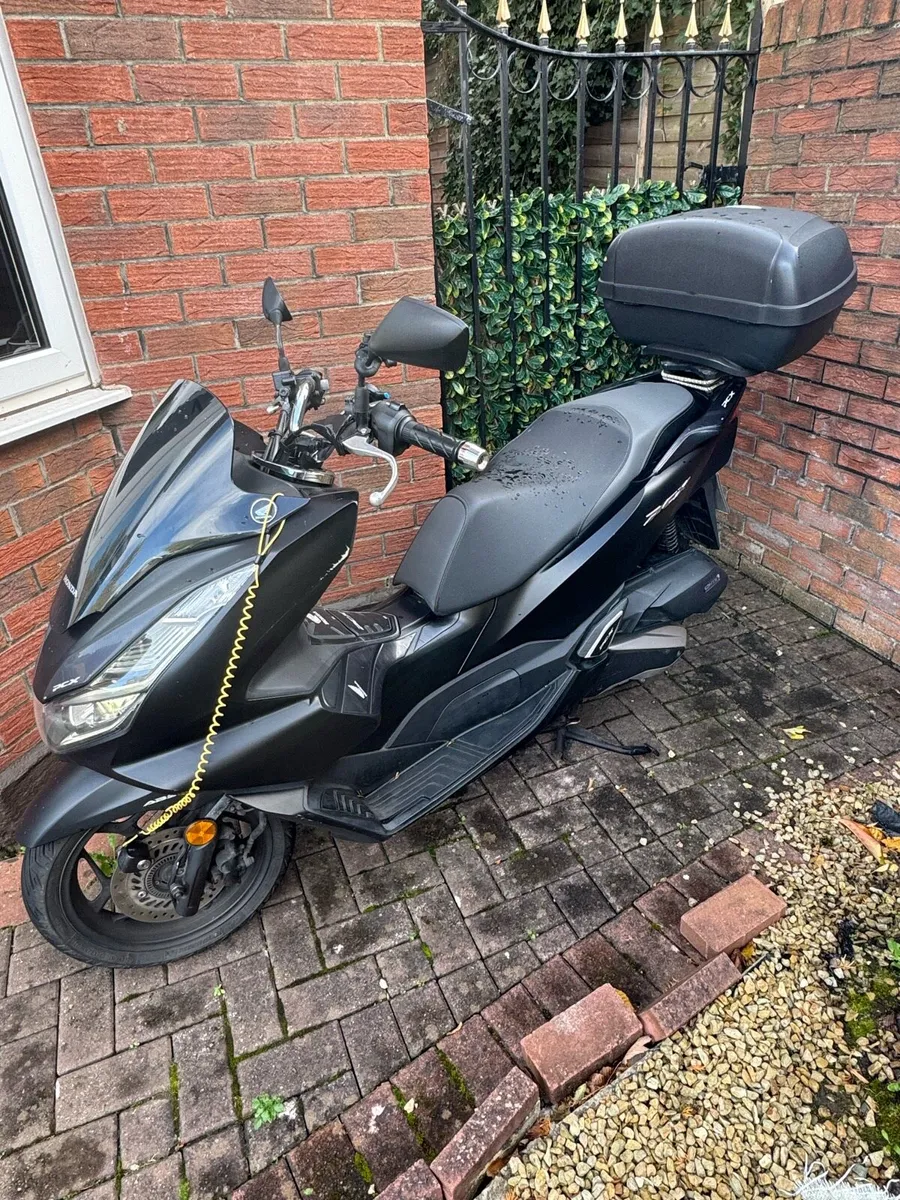 221 Honda Pcx - 29700 km - Image 1