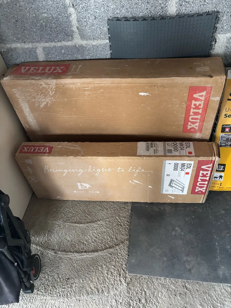 Velux window MK04 - Image 1