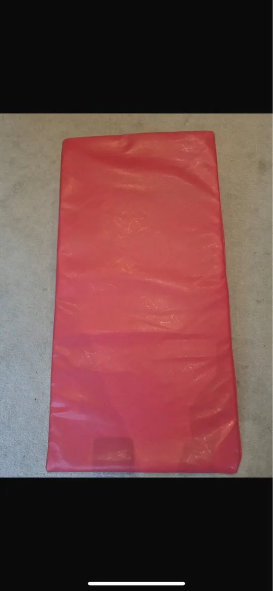 Beemat Gymnastic Mini Incline Wedge | Red - Image 2