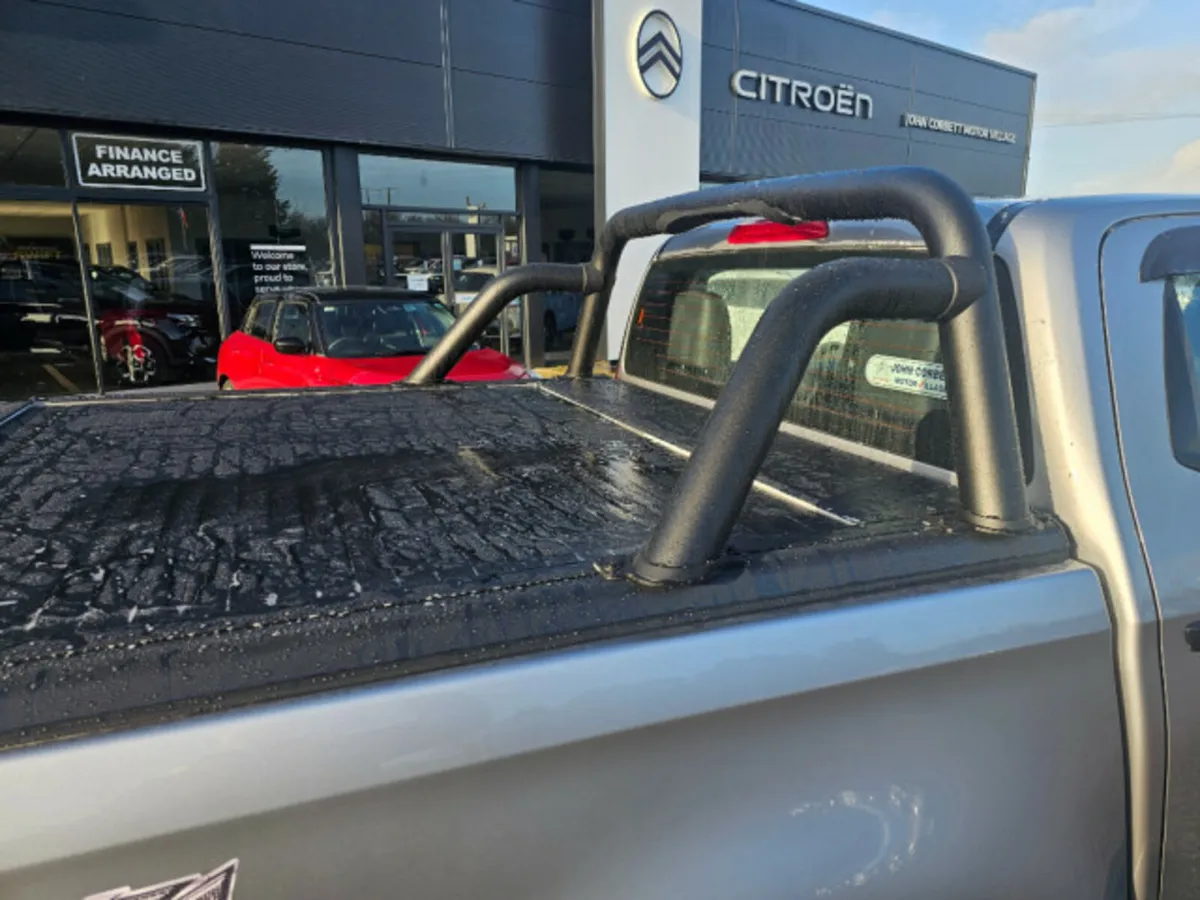 Isuzu D-Max TOP SPEC - Image 2