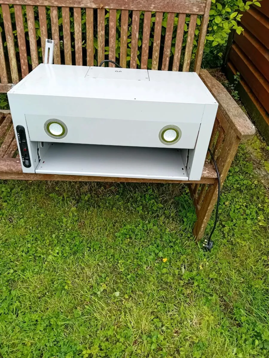 AIR STREAM COOKER HOOD ELECTRIC