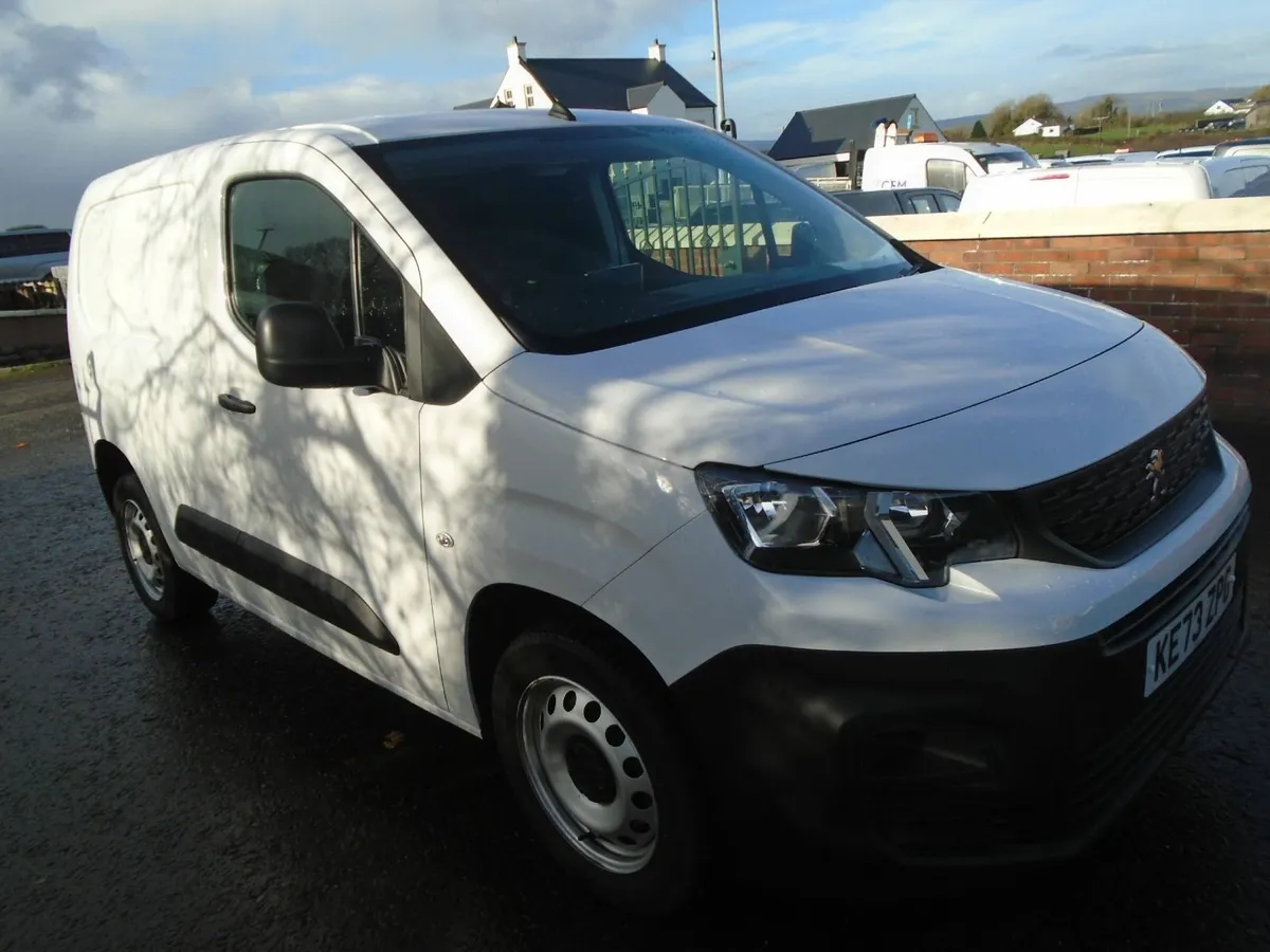 2024 Peugeot Partner PROFESSIONAL 100HP - Image 1