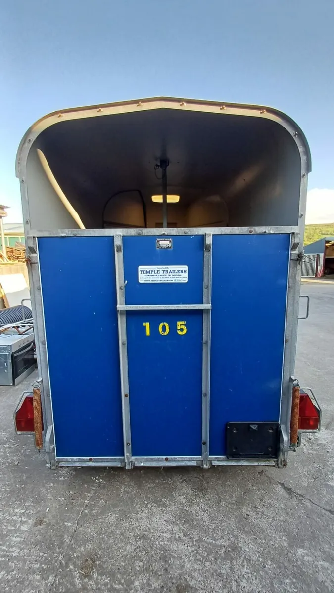 Horse Trailer - Image 4