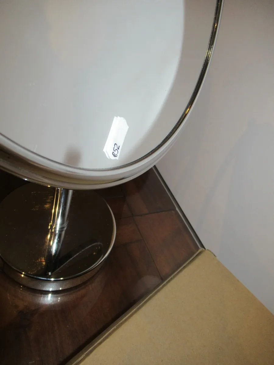 Make up mirror shaving magnifying bedroom bathroom - Image 4