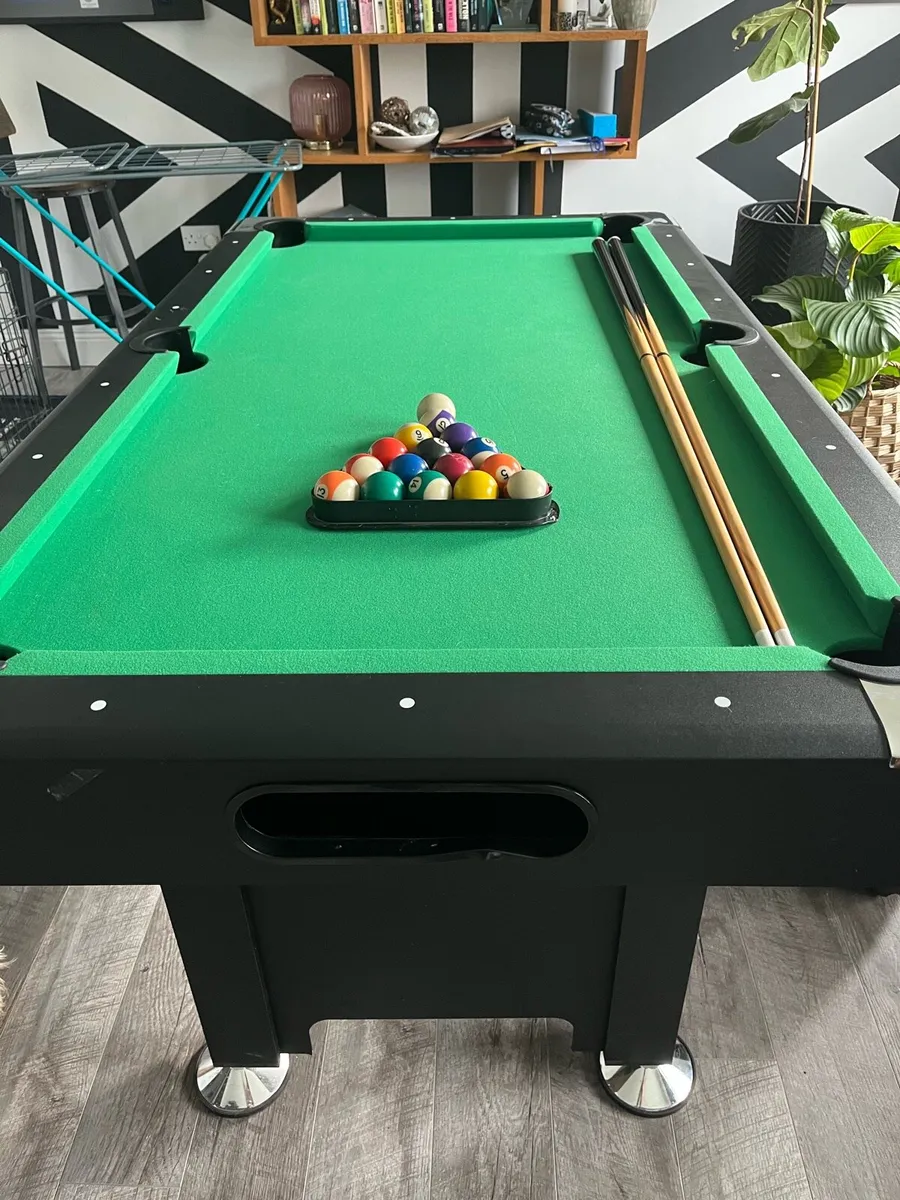 Pool table - Image 2