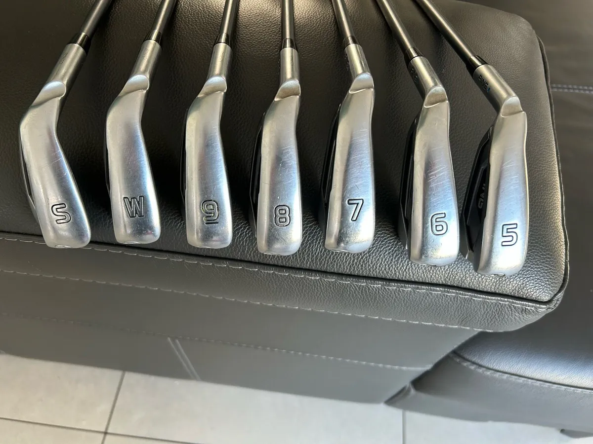 Ping 425 irons left handed - Image 2