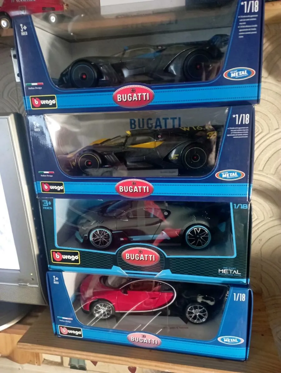 BbURAGO BUGATTI DIE-CAST MODLE CAR'S - Image 1