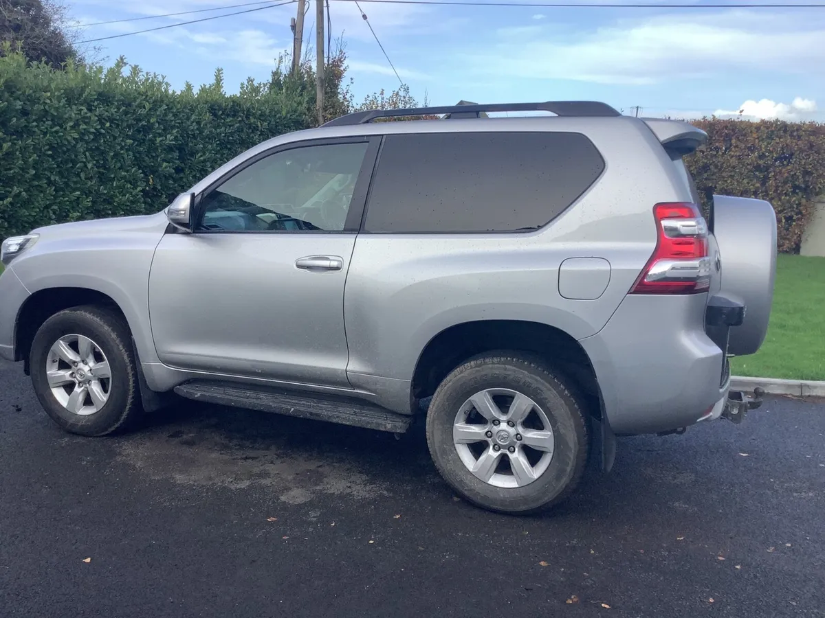 Toyota Land Cruiser 2015 - Image 3