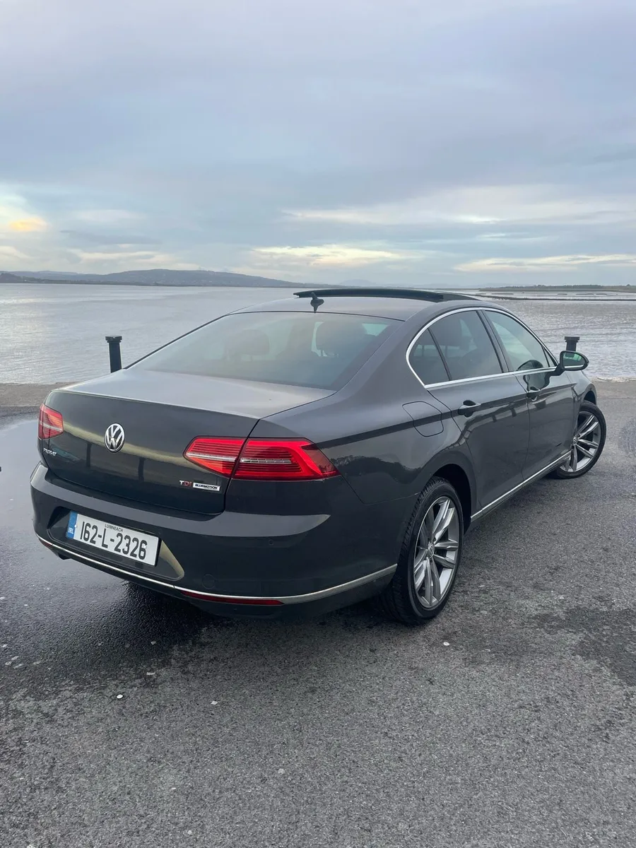 Volkswagen Passat TDI High Spec - Image 3