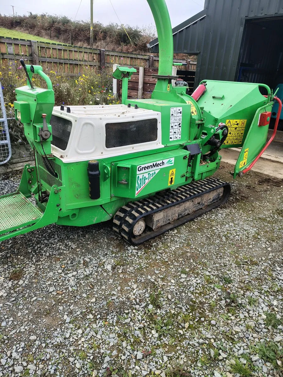Greenmech tracked wood chipper - Image 3