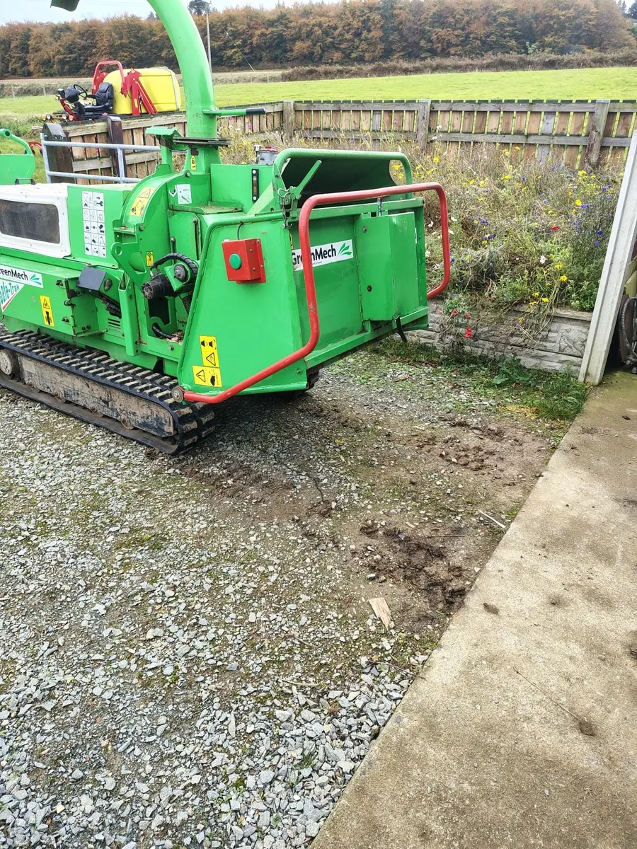 Greenmech tracked wood chipper - Image 4