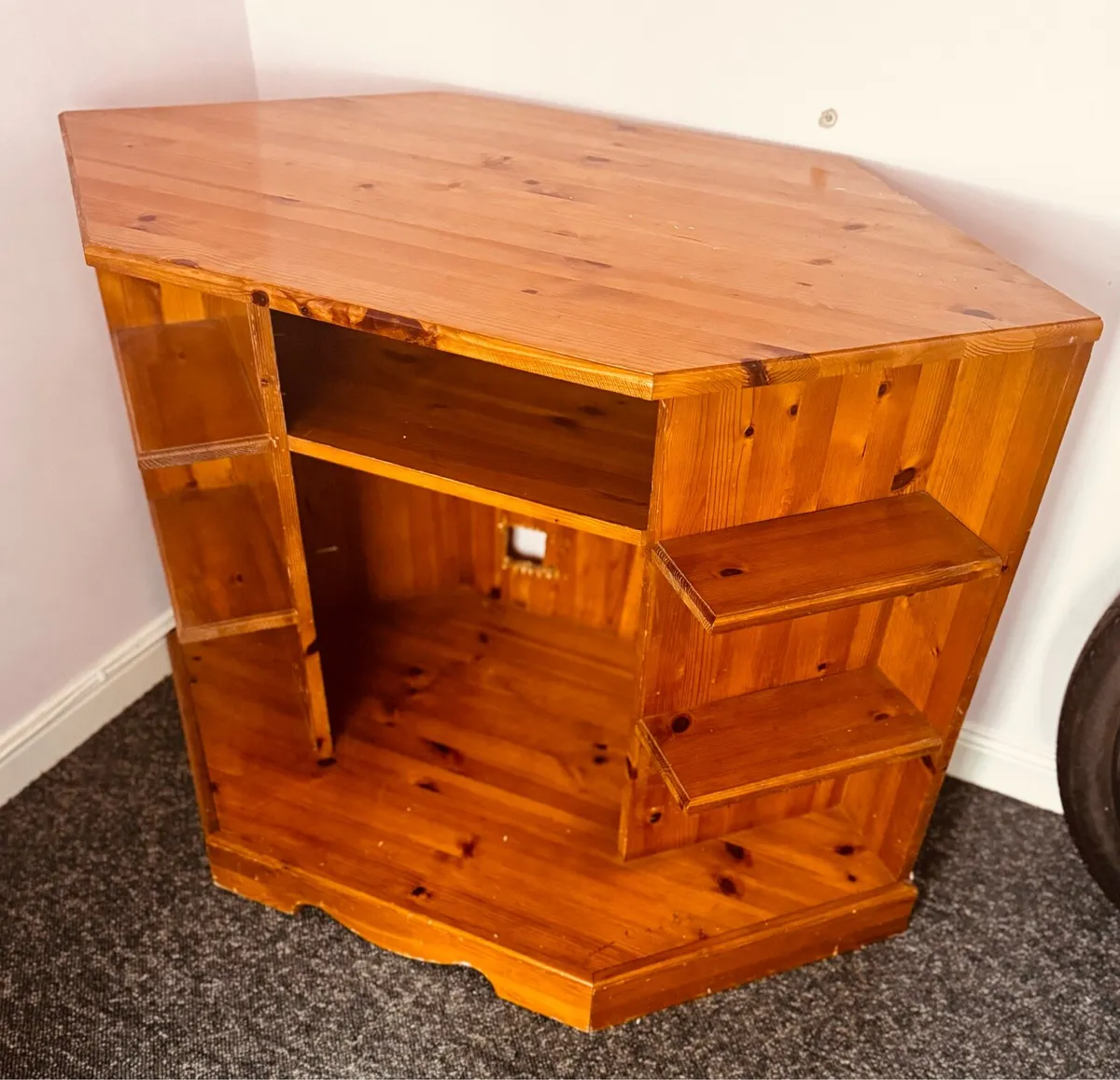 Corner table - Image 1