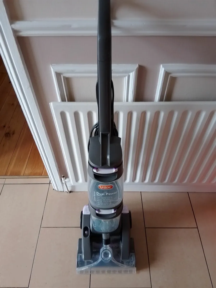 Vax dual power reach carpet cleaner - Image 1