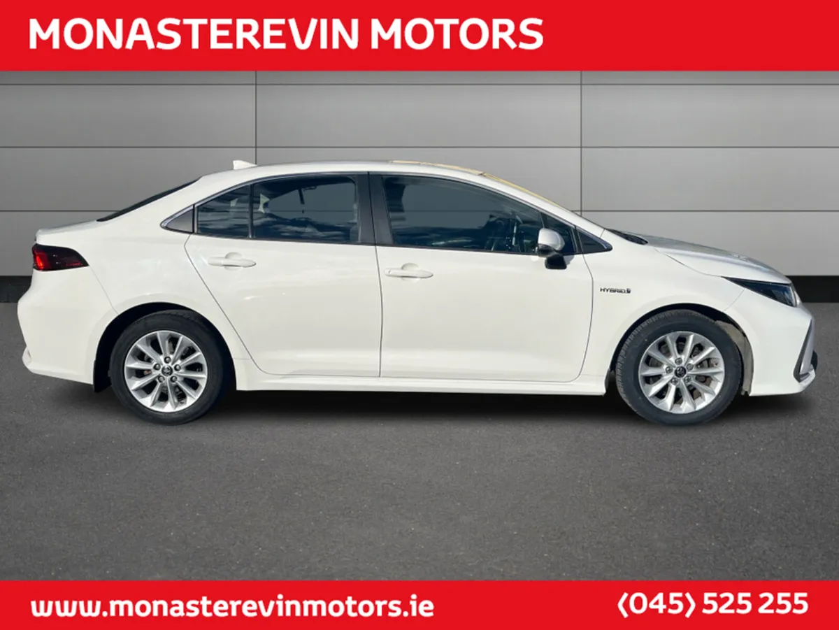 Toyota Corolla LUNA SAL 4DR AUTO - Image 4