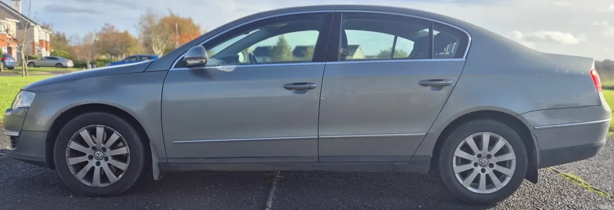 Volkswagen Passat 2007 - Image 1