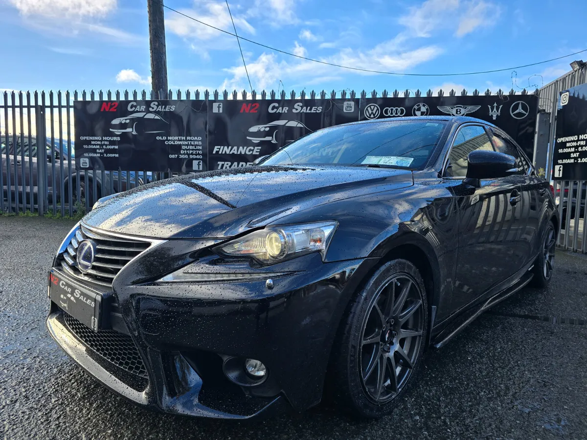 151 Lexus IS300h, NEW NCT, VERY CLEAN - Image 2