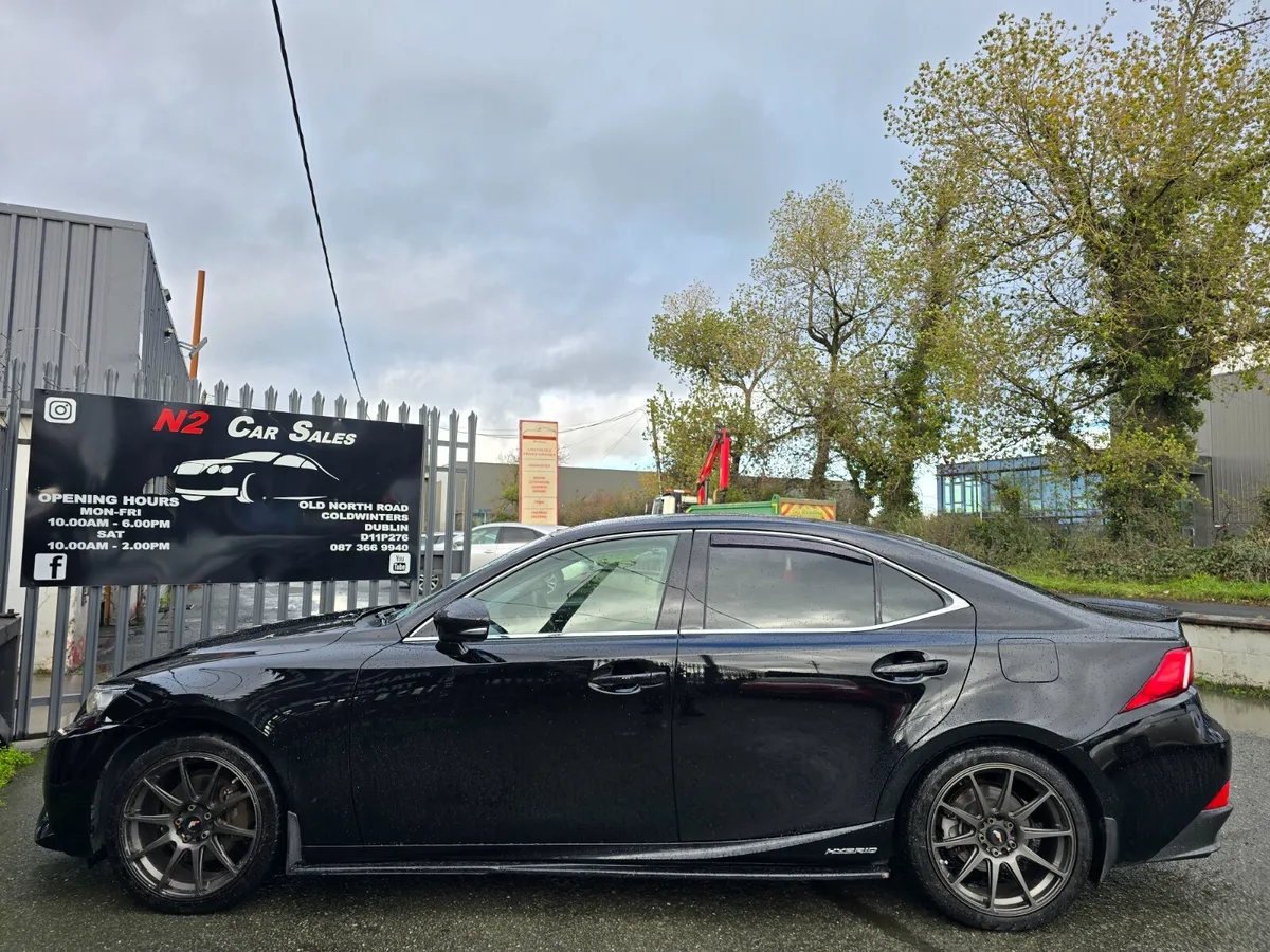 151 Lexus IS300h, NEW NCT, VERY CLEAN - Image 4