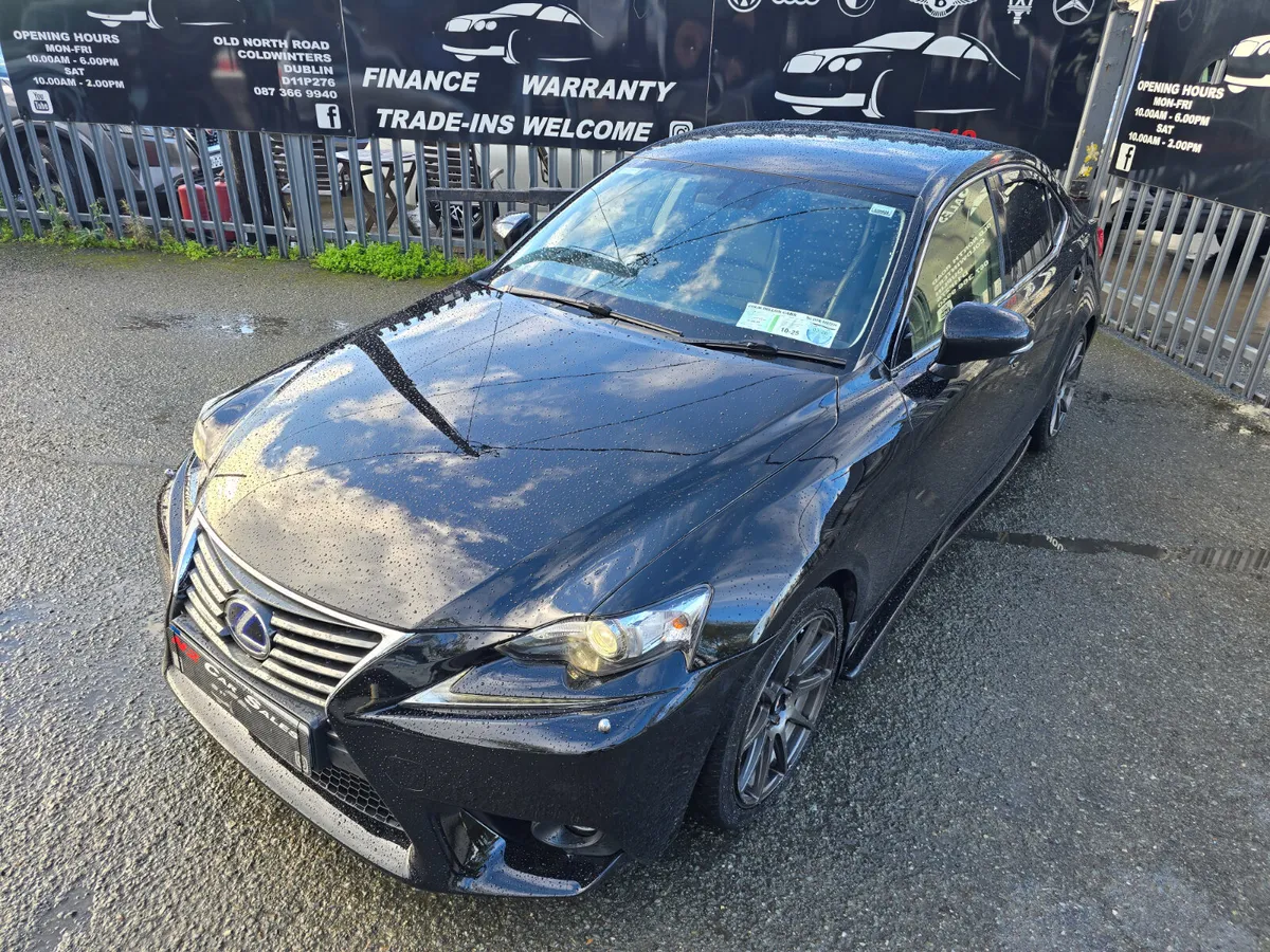 151 Lexus IS300h, NEW NCT, VERY CLEAN - Image 3