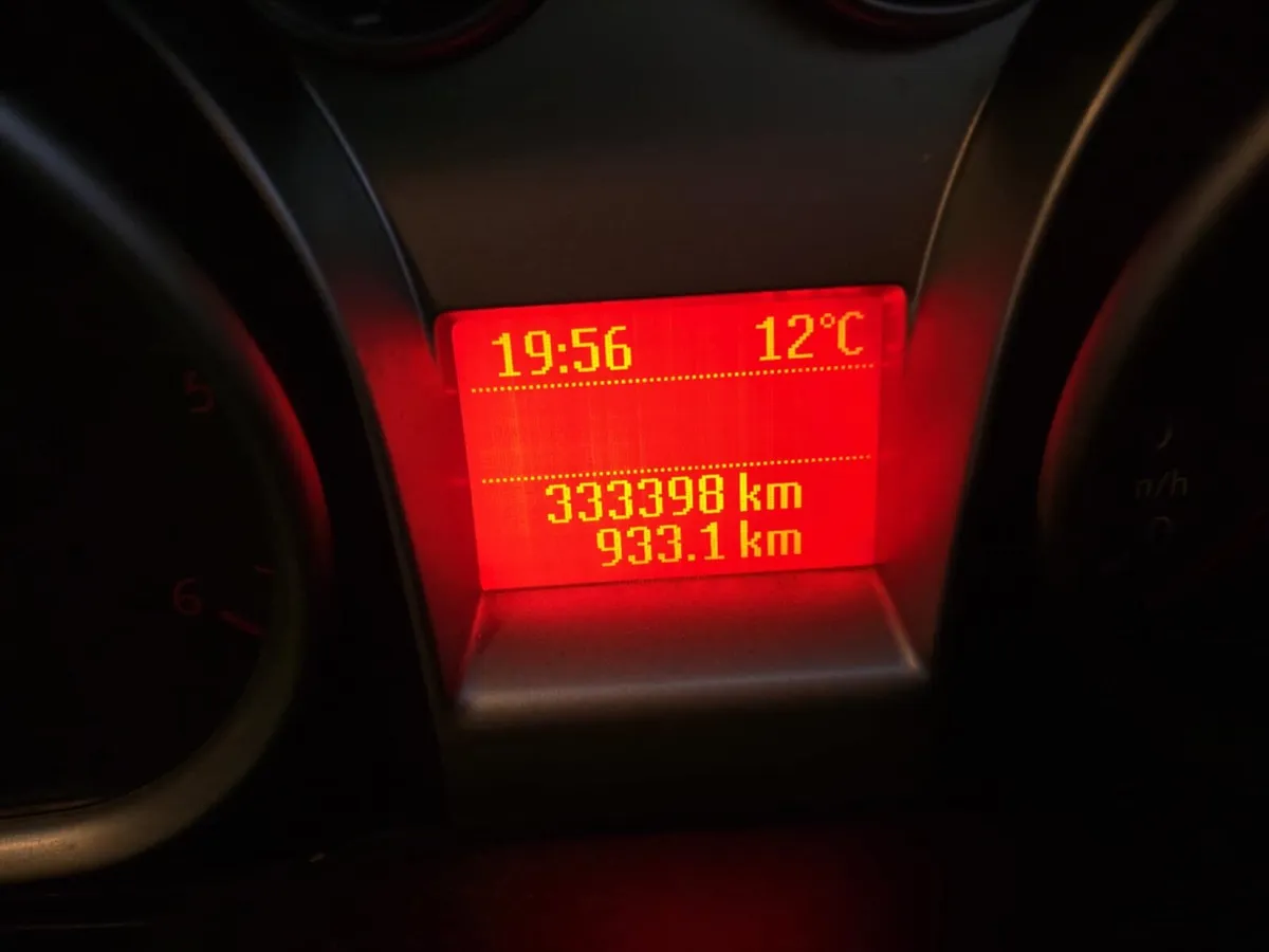 Ford Kuga 2009 - Image 4