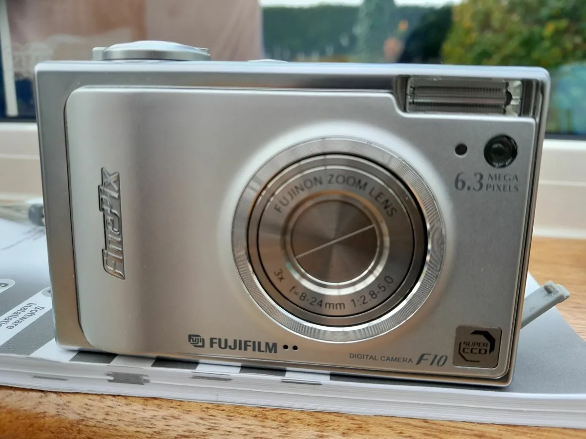 Digital Camera - Image 1