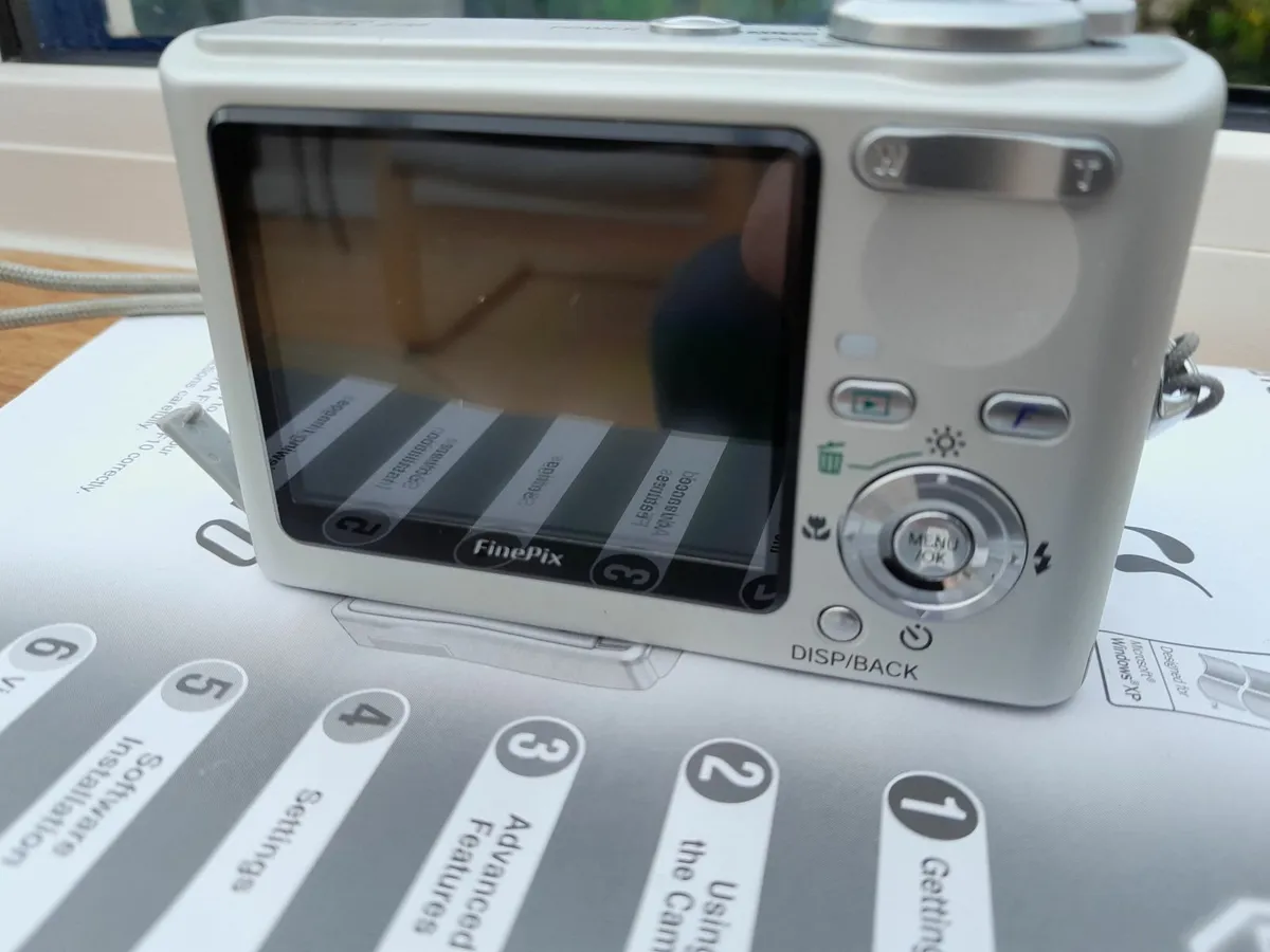 Digital Camera - Image 2