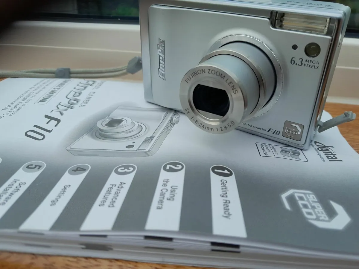 Digital Camera - Image 3