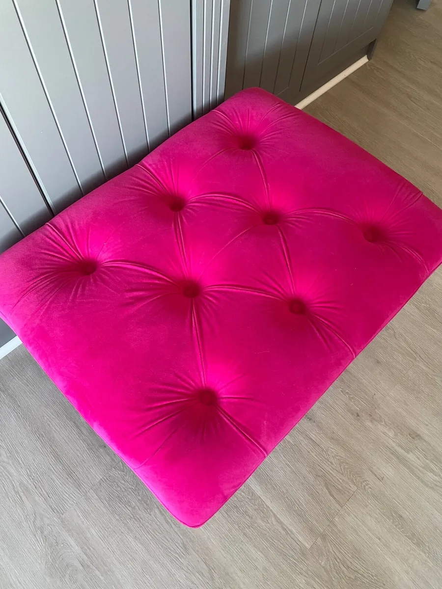 Velvet Ottoman/Footstool hot pink - Image 4