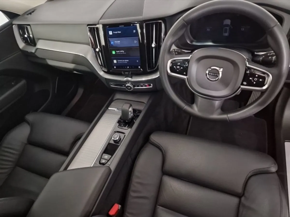 Volvo XC60 T6 Phev Plus Bright - Image 4