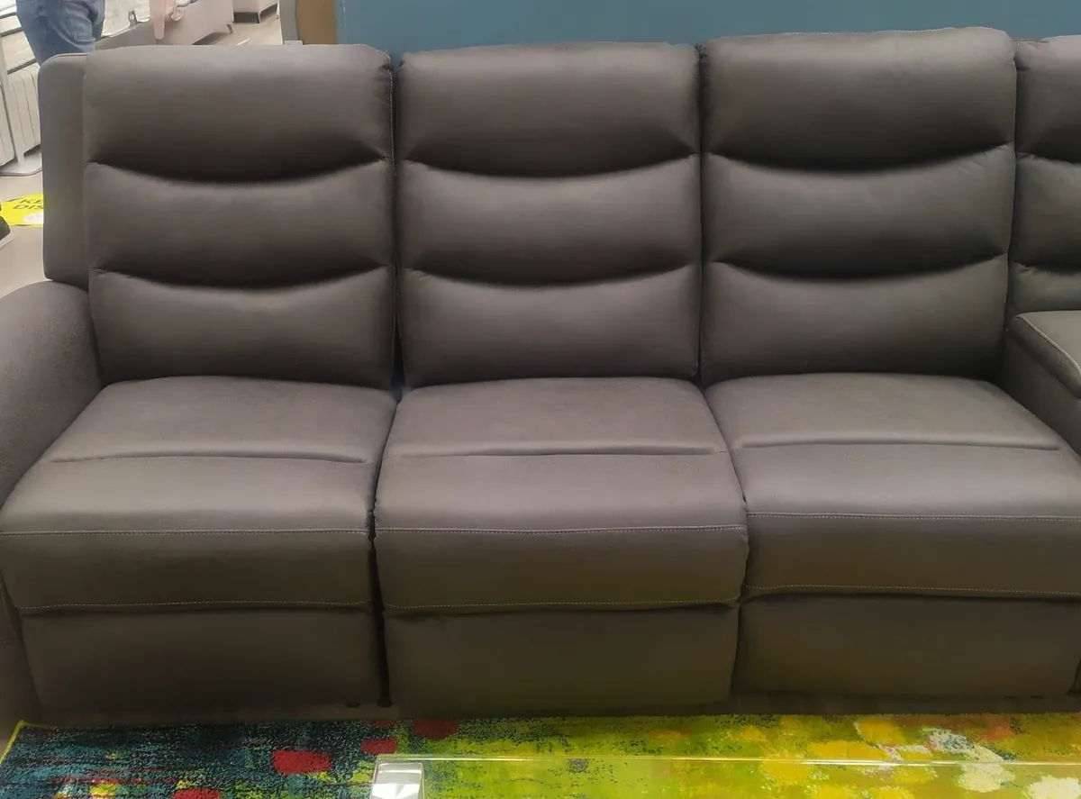 Corner sofa - Image 1