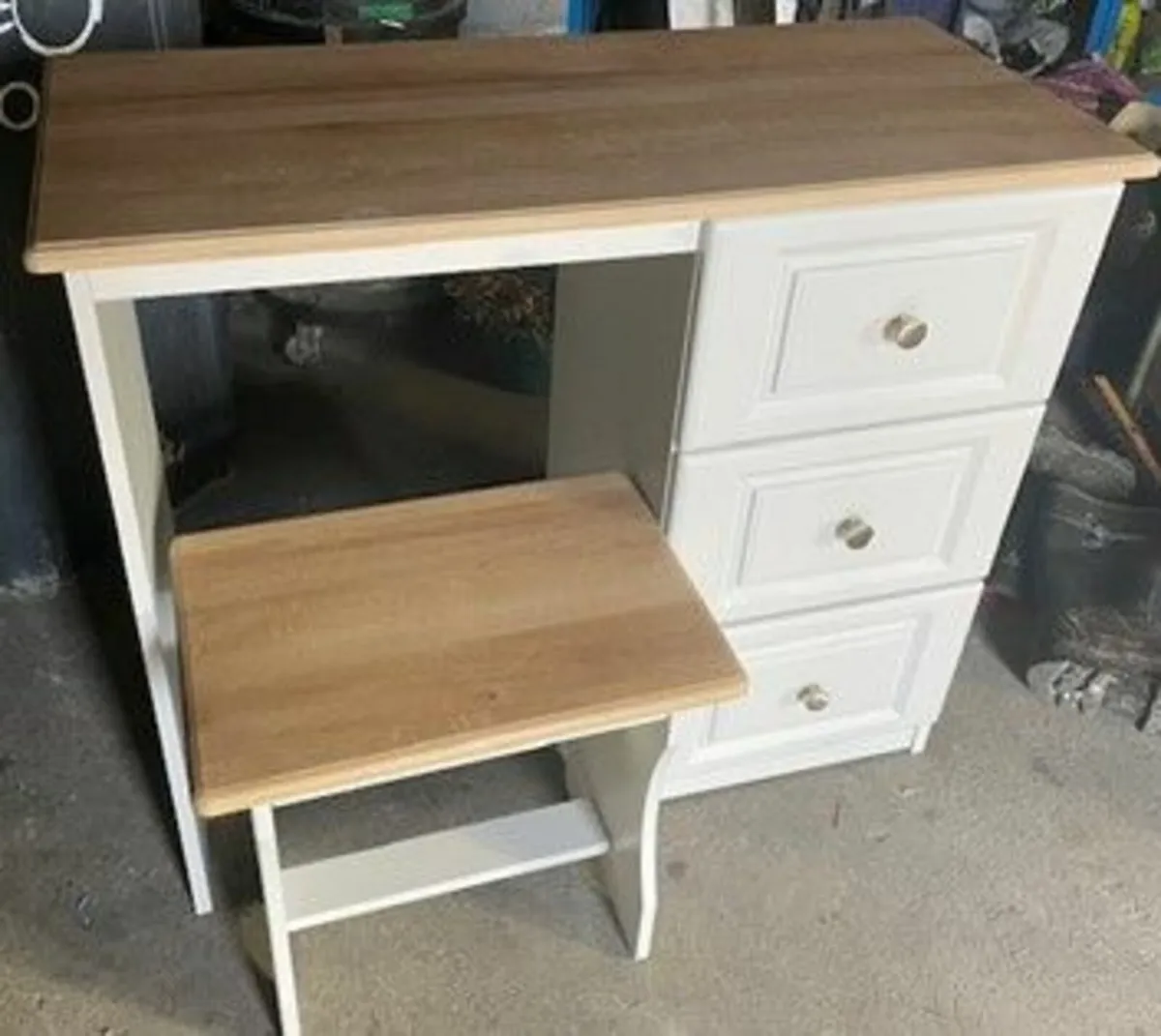 Dressing Table - Image 2