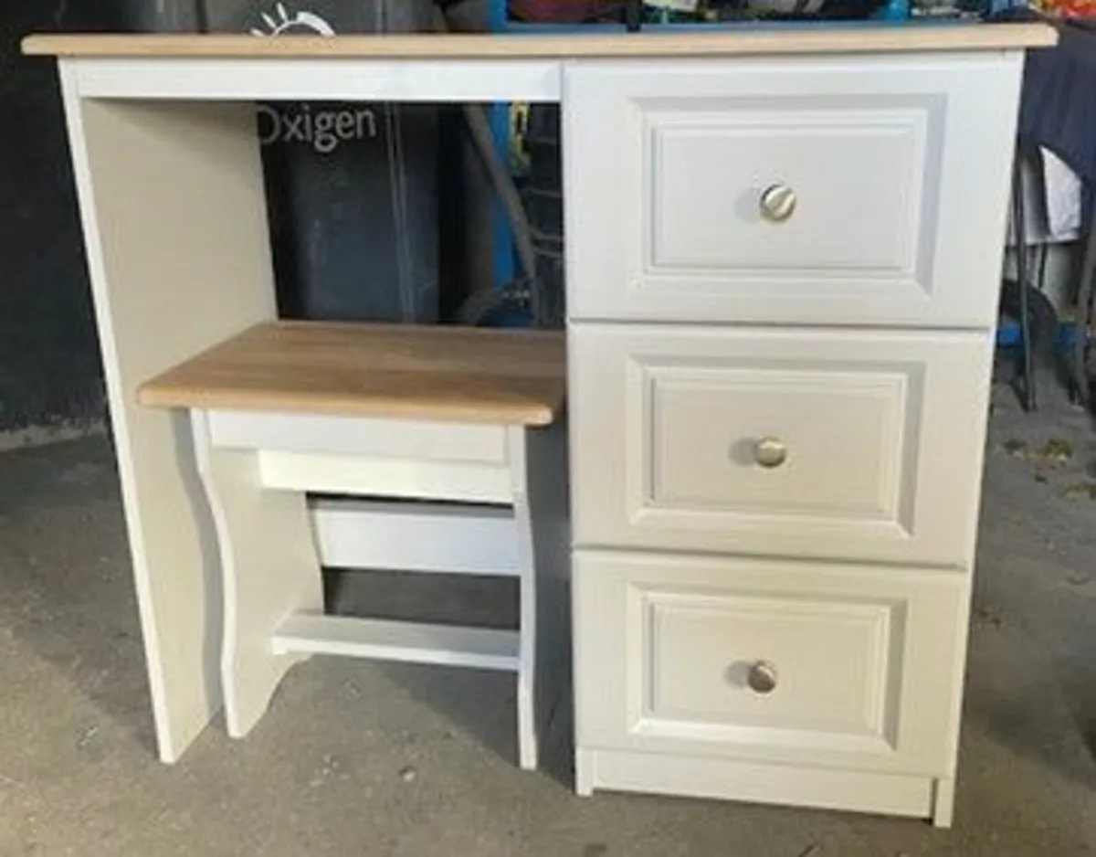 Dressing Table - Image 1