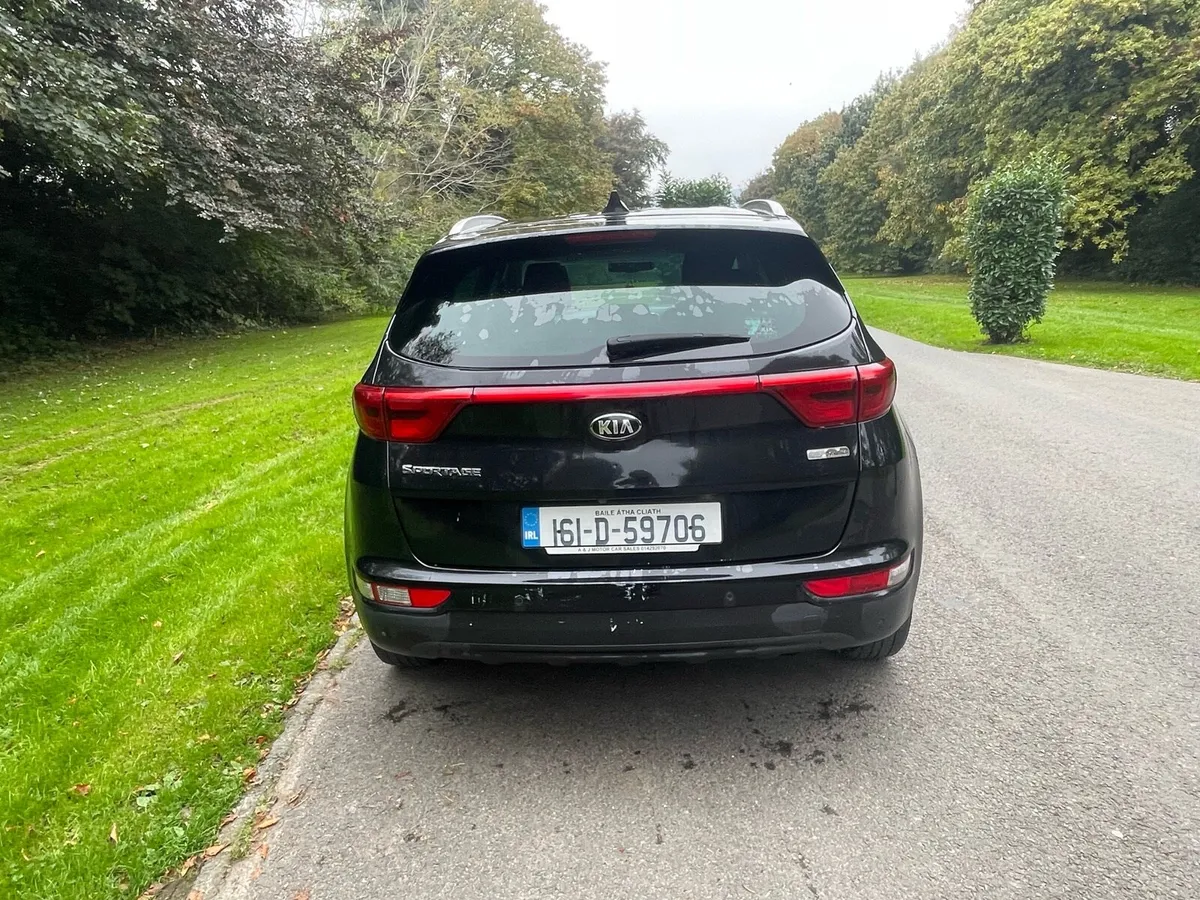 2016 kia sportage - Image 4