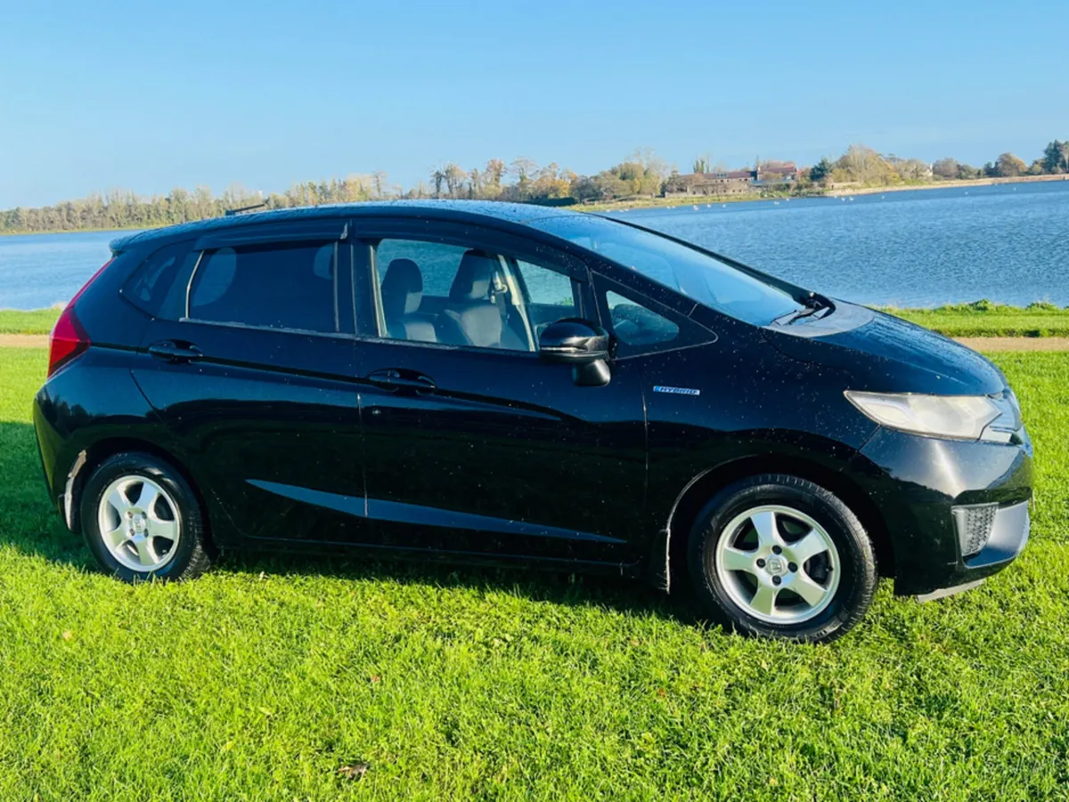Honda Fit 2014 HONDA FIT IN BLACK HYBRID CAR WITH - Image 3