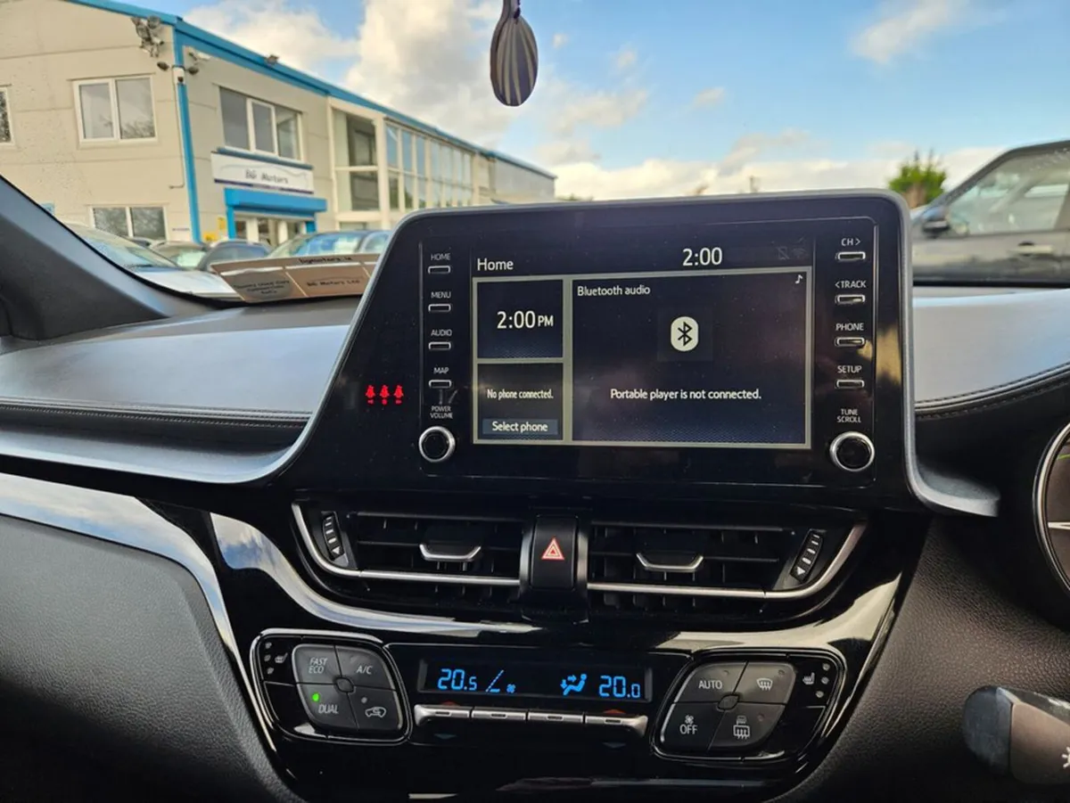 Toyota C-HR 1.8 Hybrid Sport 4DR Auto - Image 4