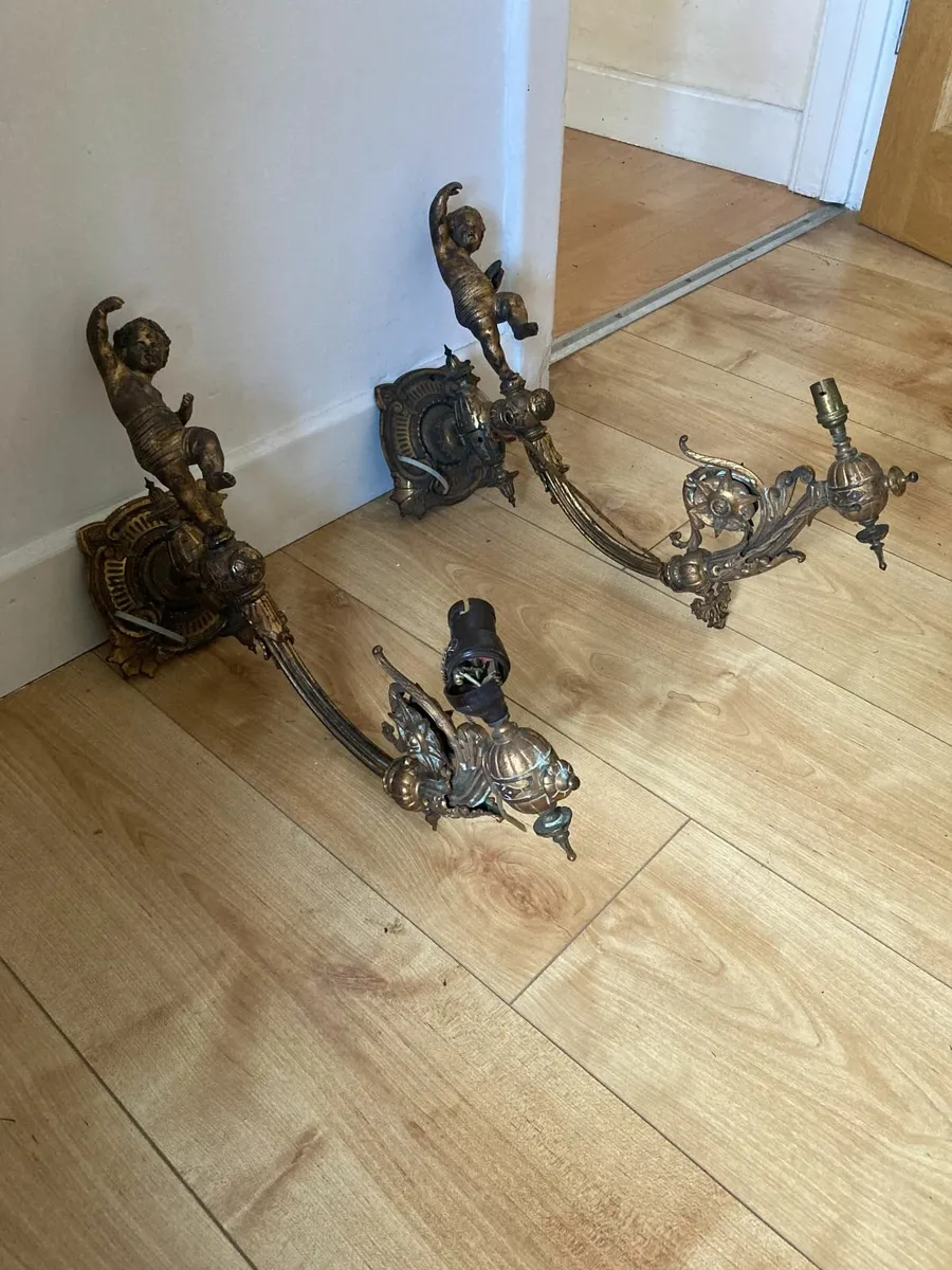Antique Wall Lights - Cherubs - Image 2