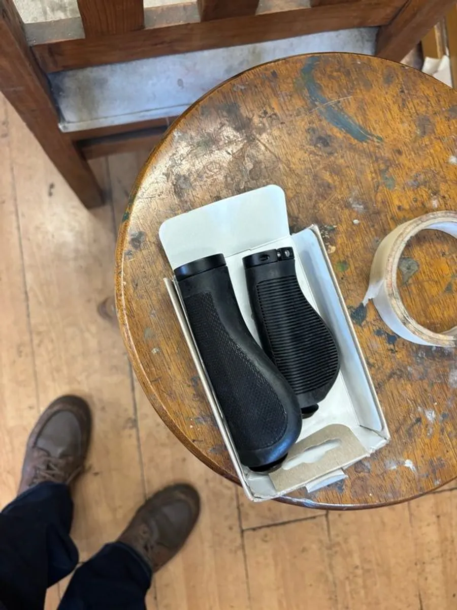 Brooks handlebar grips - Image 2