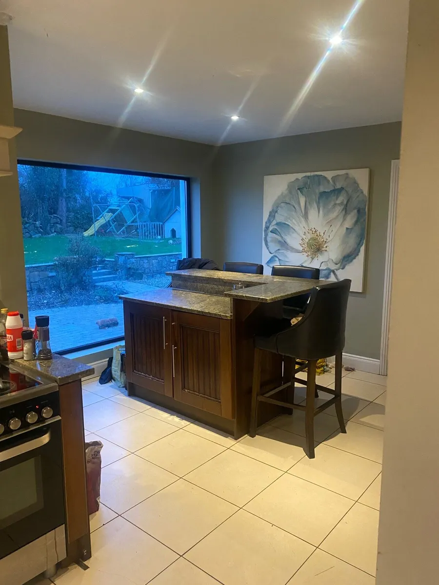 Kitchen presses, island and granite worktops - Image 1