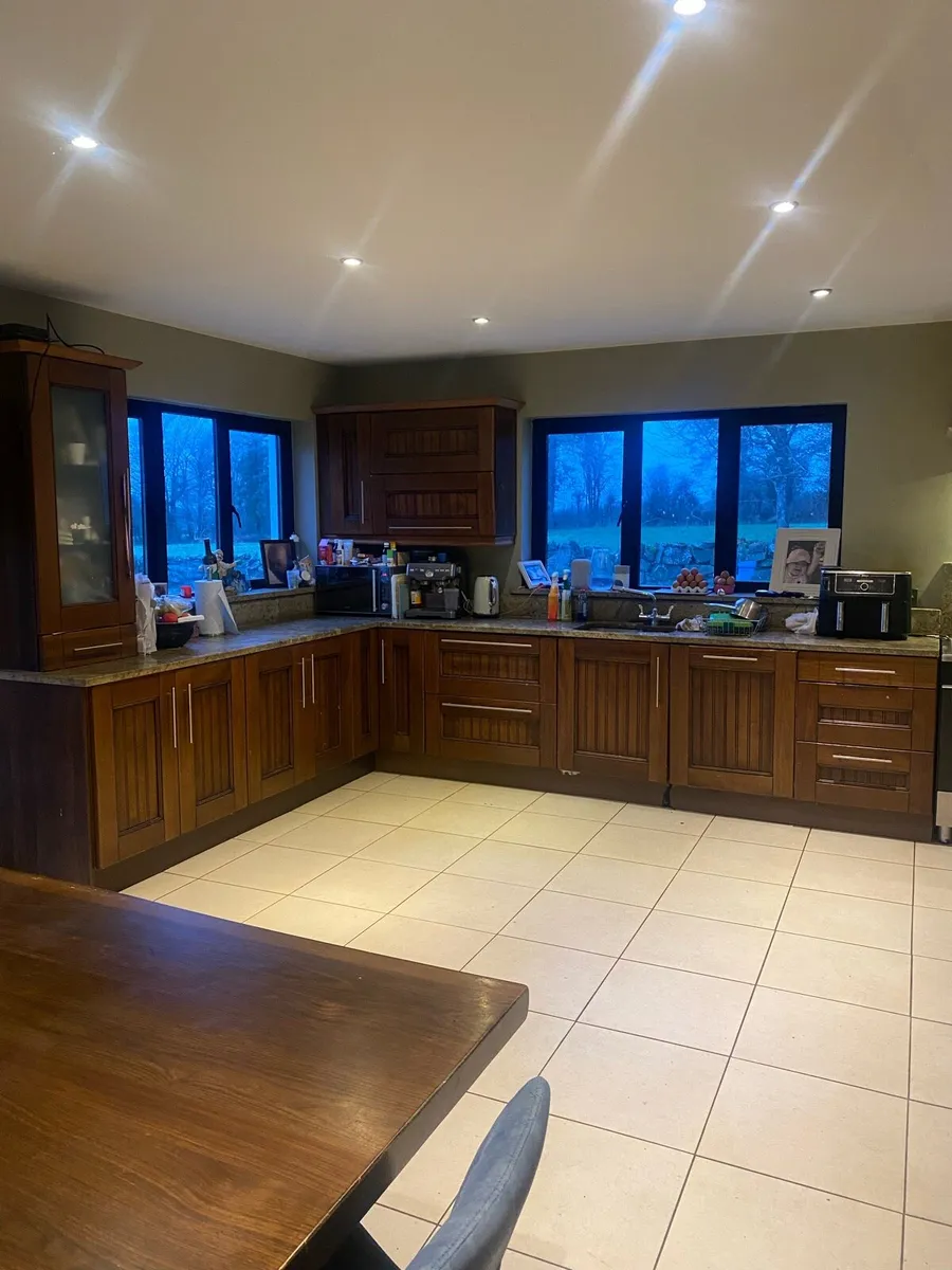 Kitchen presses, island and granite worktops - Image 3