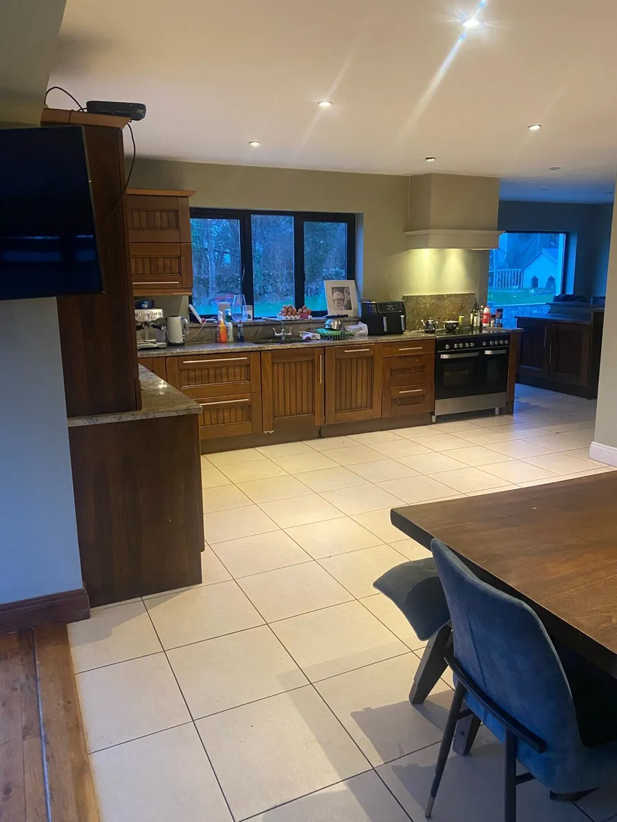 Kitchen presses, island and granite worktops - Image 4