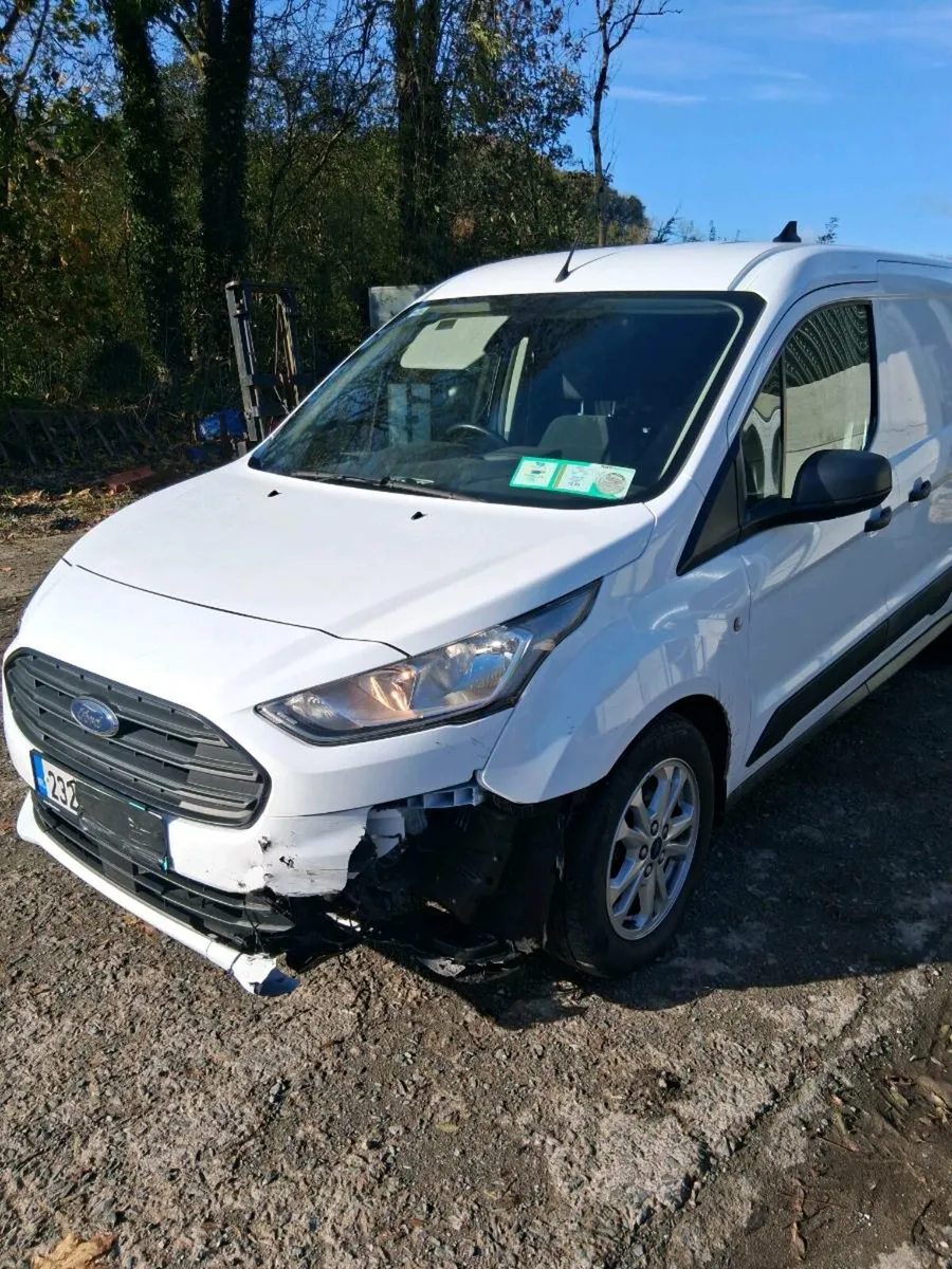 232 CONNECT VAN - Image 3