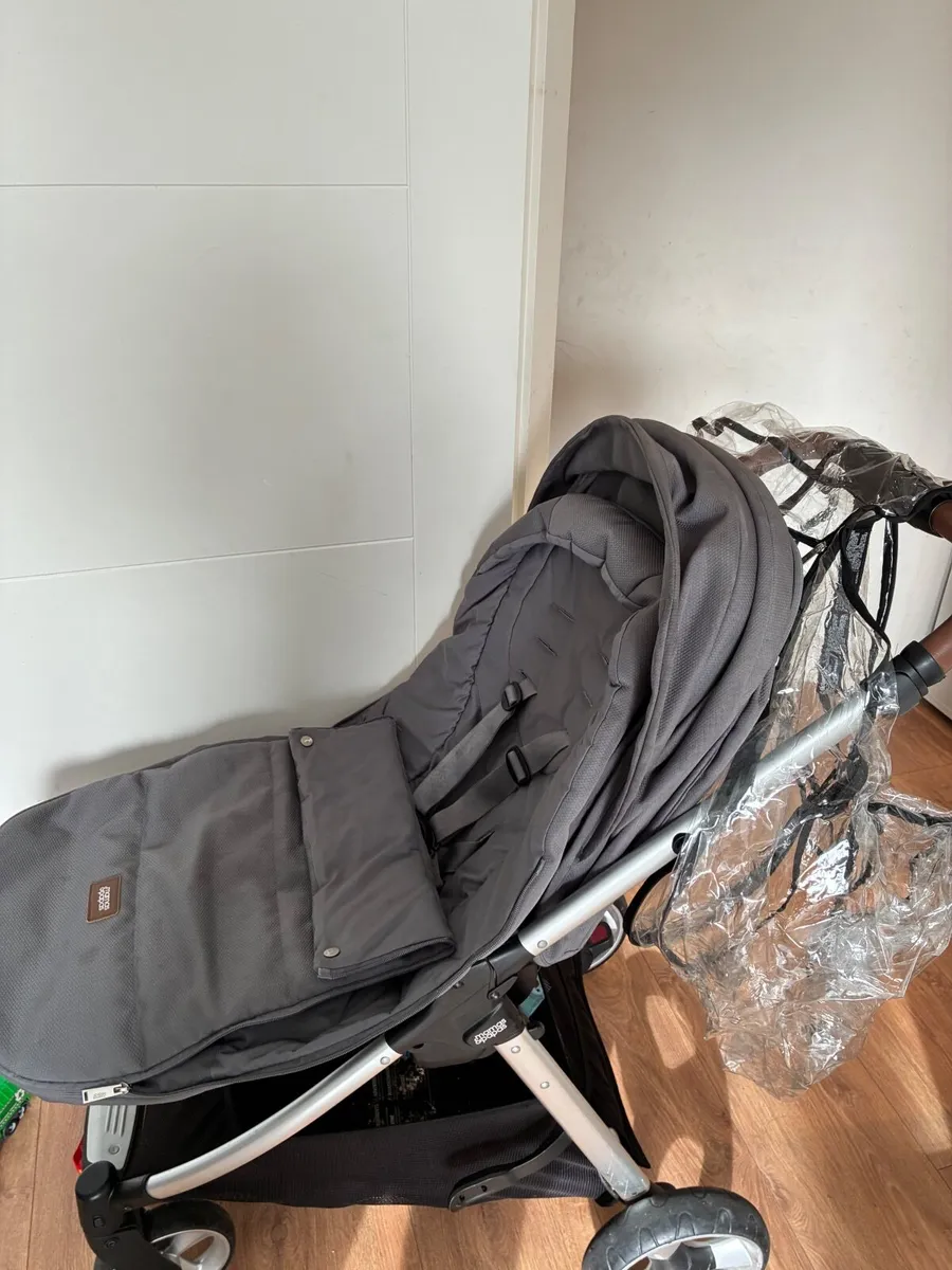 Baby stroller bundle - Image 2