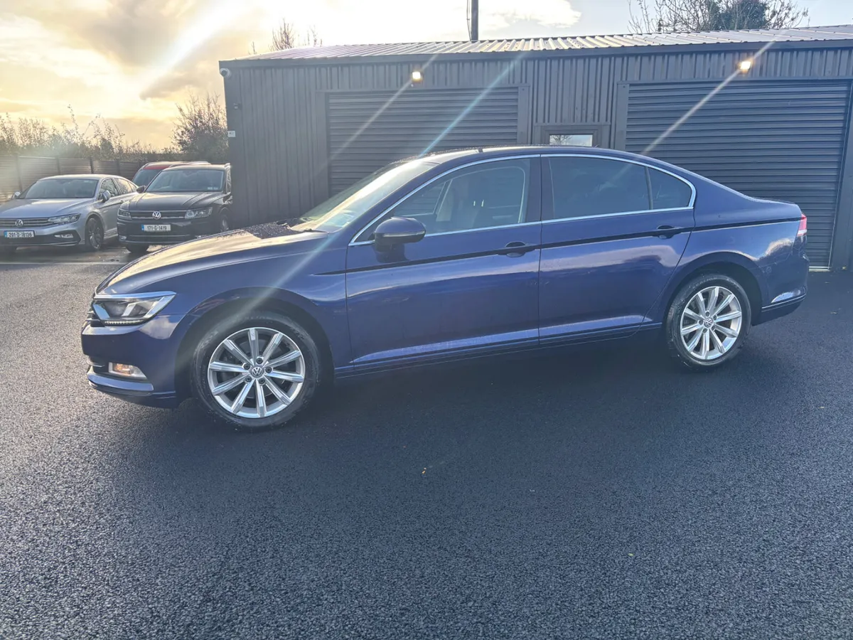 VW Passat 2018 Business 1.6Tdi - Image 2