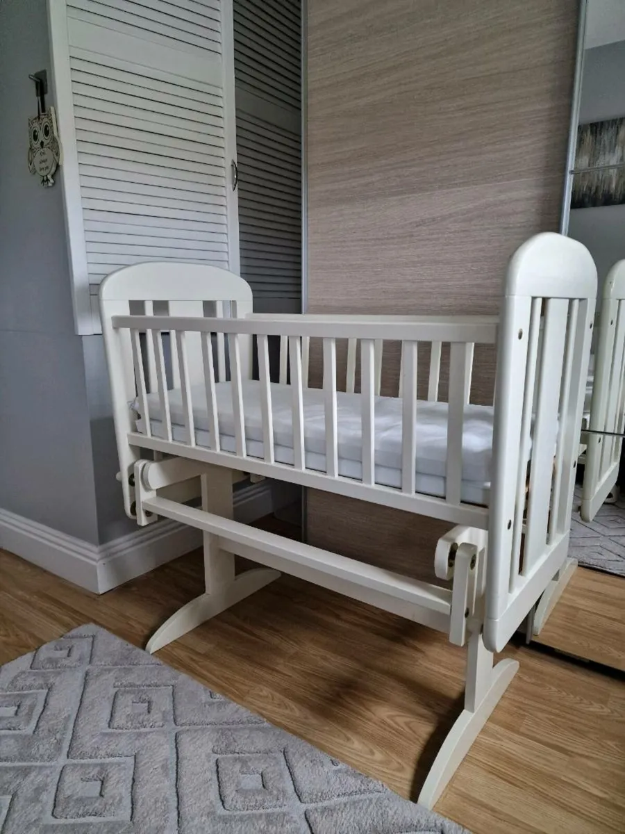 Swing crib - Image 1