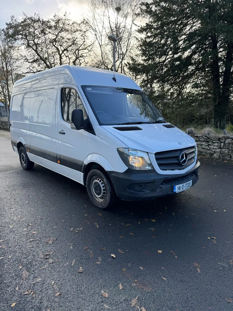 2014 Mercedes Sprinter van - Image 1