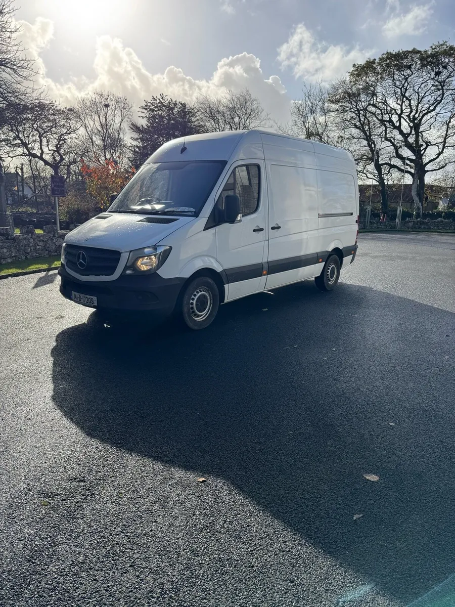 2014 Mercedes Sprinter van - Image 4